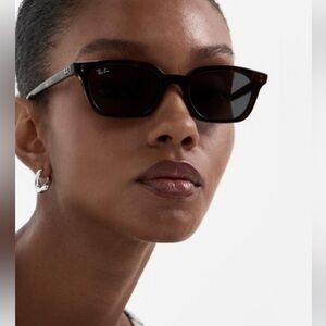 Brand new release Ray Ban polarized sunglasses with case authentic